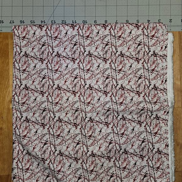 Blood Splatter Red White 1.5 yards Cotton Woven Fabric Halloween Sewing Craft - Picture 1 of 1